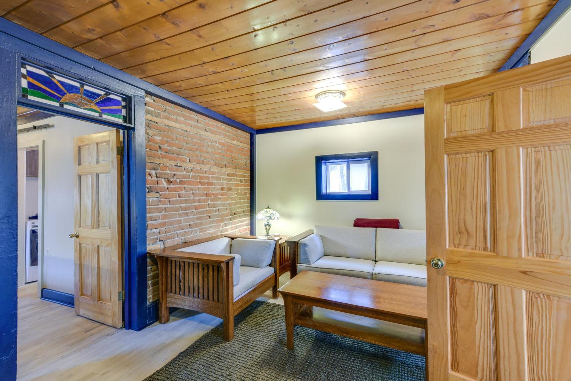 Downtown Salida Cottage With Fireplace And Yard! Bagian luar foto