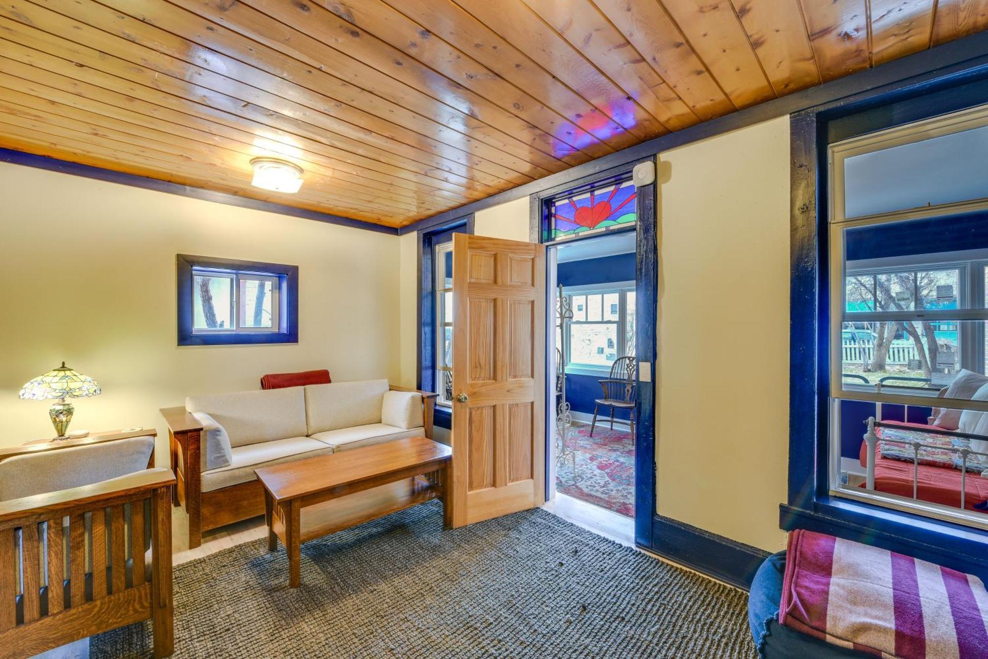 Downtown Salida Cottage With Fireplace And Yard! Bagian luar foto